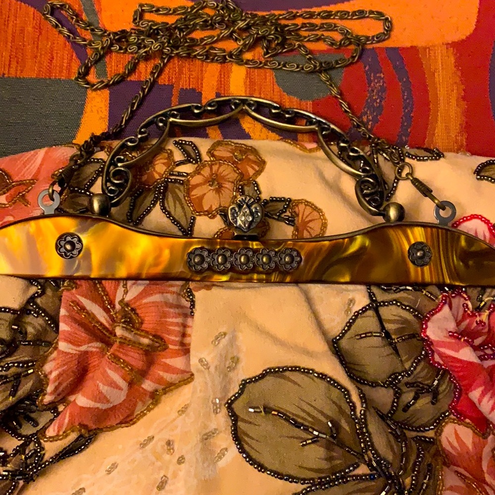 Vintage Beaded Floral Purse - Picture 3 of 3